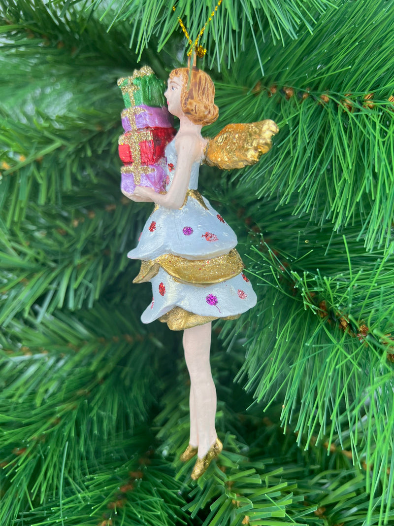 Christbaumschmuck Figur Engel weiß-gold mit Geschenken und kurzem gepunkteten Kleid Hänger Weihnachten Baumschmuck 14cm