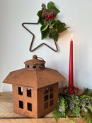 Gartendeko Vogelhaus sechseckig Haus Windlicht zum Stellen oder Hängen mit Ring Metall Rost Deko H/B: 22/18 cm