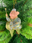 Christbaumschmuck Figur Musiker Schwein mit Trommel Musikant  handbemalt Weihnachten Baumschmuck Deko Hänger Christbaumschmuck 11cm (hellblau-grün-gold)