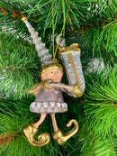 Kleiner Weihnachtsmann Elf Gabenträger Weihnachten Deko Anhänger Christbaumschmuck 13 cm Taupe Gold mit Geschenken