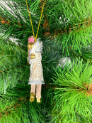 Kleiner Gabenträger Weihnachtsmann mit Geschenken mini Weihnachten Deko Hänger Christbaumschmuck 9 cm weiß-gold-silber