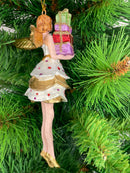 Christbaumschmuck Figur Engel weiß-gold mit Geschenken und kurzem gepunkteten Kleid Hänger Weihnachten Baumschmuck 14cm