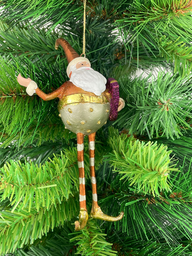 Weihnachtsmann Gabenträger mit langen Beinen 18cm silber-gold-kupfer mit Geschenk Anhänger Ornament Weihnachten Baumschmuck Figur Deko Hänger Christbaumschmuck