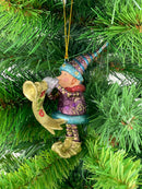 Kleiner Weihnachtsmann Elf Gabenträger Weihnachten Deko Hänger Christbaumschmuck 11,5 cm Lila-türkis-Gold mit Trompete