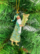 Kleiner Gabenträger Weihnachtsmann mit Geschenk türkis gold mini Weihnachten Deko Hänger Christbaumschmuck 8 cm