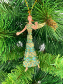 Kleiner Engel mit langem Kleid Musikengel mini Weihnachten Deko Hänger Christbaumschmuck 8 cm türkis-grün