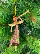 Kleiner Engel mit Flöte Musikengel mini Weihnachten Deko Hänger Christbaumschmuck 8 cm weinrot