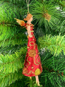 Christbaumschmuck Engel mit Flügeln in einem rot- gold verzierten Kleid  Baumschmuck 16cm
