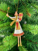 Christbaumschmuck  Engel in einem weiß-roten Kleid mit Stern und Geschenken Baumschmuck 15cm