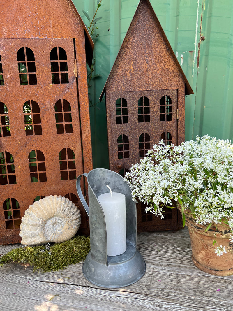 Kerzenhalter URBAN aus Blech Rückwand vintage shabby rustikal mit Griff H/B/T: 22/14,5/11cm