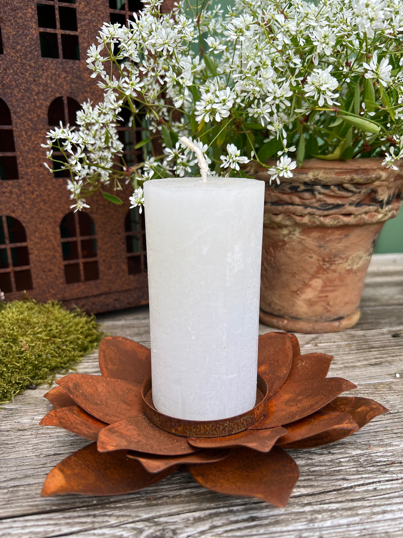 Kerzenhalter PAULA für Stumpenkerzen Metall mit Edelrost Blütenform vintage shabby rustikal H/dia: 4/18cm