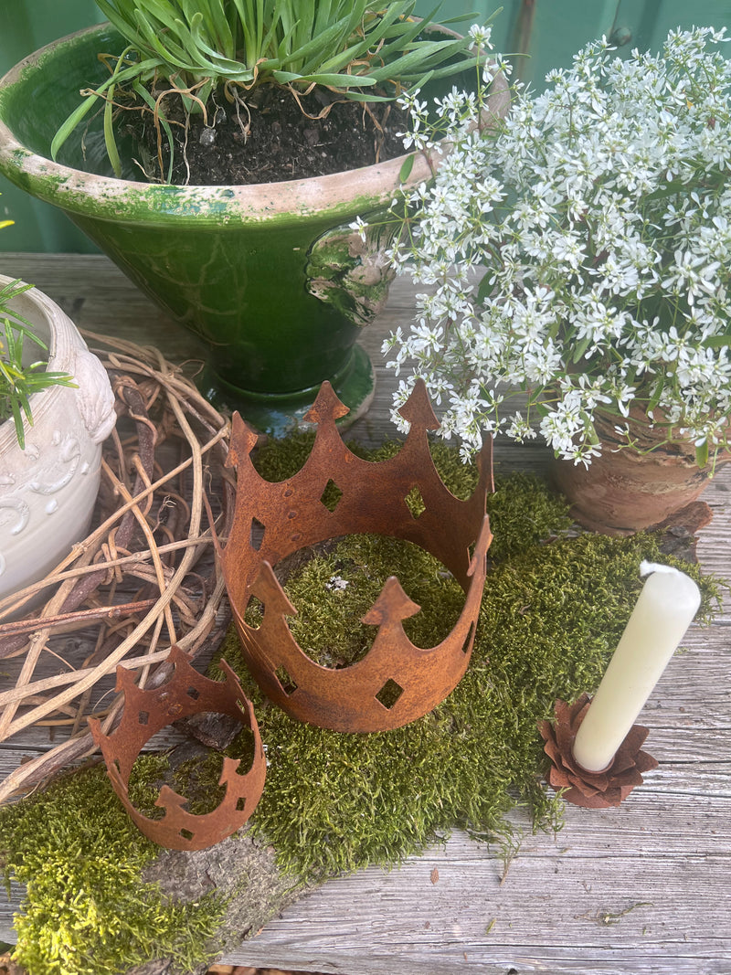 Gartendeko Krone offen zum Hinstellen klein Metall Rost Deko