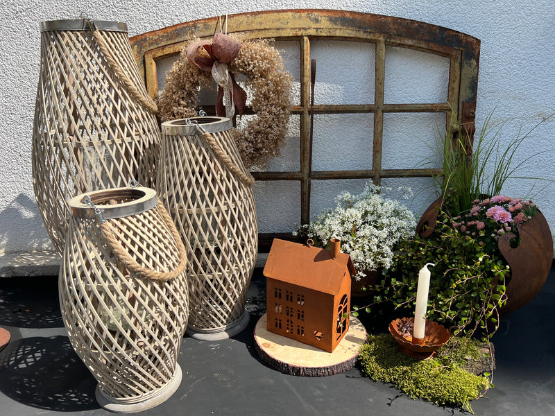 Gartendeko Haus rechteckig mit Ring Laterne Gartenlicht Gartendeko zum Stellen oder Hängen Metall Rost Deko 23cm hoch