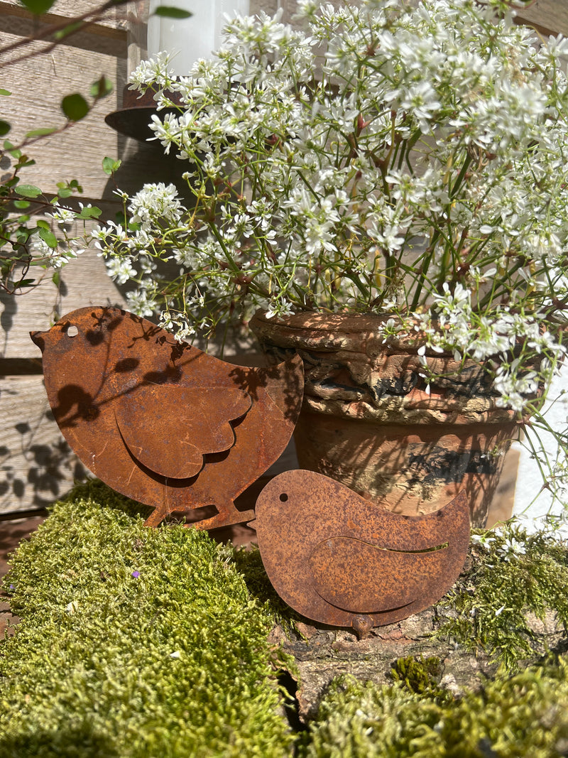 Gartendeko Vögelchen dick klein mit Dorn Schraube Vogel Baumtier Metall Rost Deko 6cm x 6cm