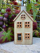 Haus Keramikhaus Windlicht Keramik Dekoration Häuschen Windlicht Weihnachten creme/beige B/T/H: 8 x 7 x 16cm