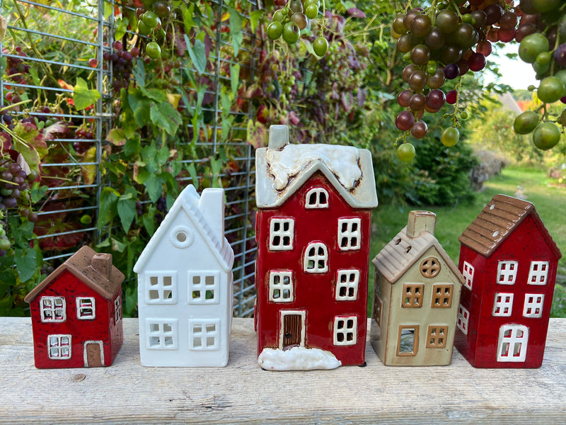 Haus Keramikhaus Windlicht Keramik Dekoration Häuschen Weihnachten rot / weiß B/T/H: 12 x 9,5 x 25cm