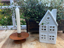 Haus Keramikhaus Keramik Dekoration Häuschen Windlicht Weihnachten weiß B/T/H: 9,5 x 7 x 18cm