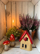 Dekorationsfigur Haus Braun Rot Keramik Deko Gartendeko mit Herz in drei Größen