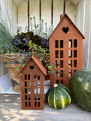 Gartendeko Häuschen mit Herz und Ring Windlicht Gartenlicht Gartendeko zum Stellen Metall Rost Deko 17cm hoch