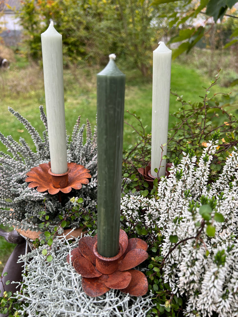 Kerzenhalter Blume für Stabkerzen zum Stecken mit Stab Metall schwarz lackiert oder verrostet Advent Weihnachten Kranz