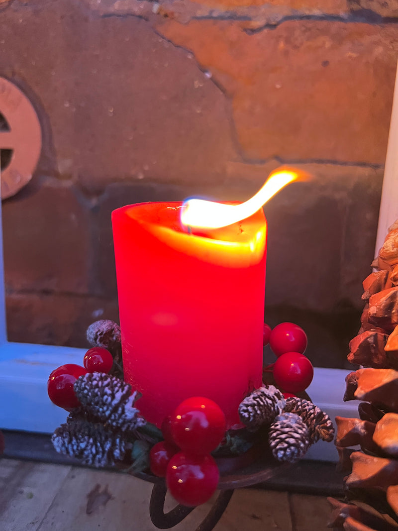 Kranz Zapfen Beeren rot braun für Gesteck Kerzenhalter Dekoration Herbst Advent Weihnachten 7cm Durchmesser