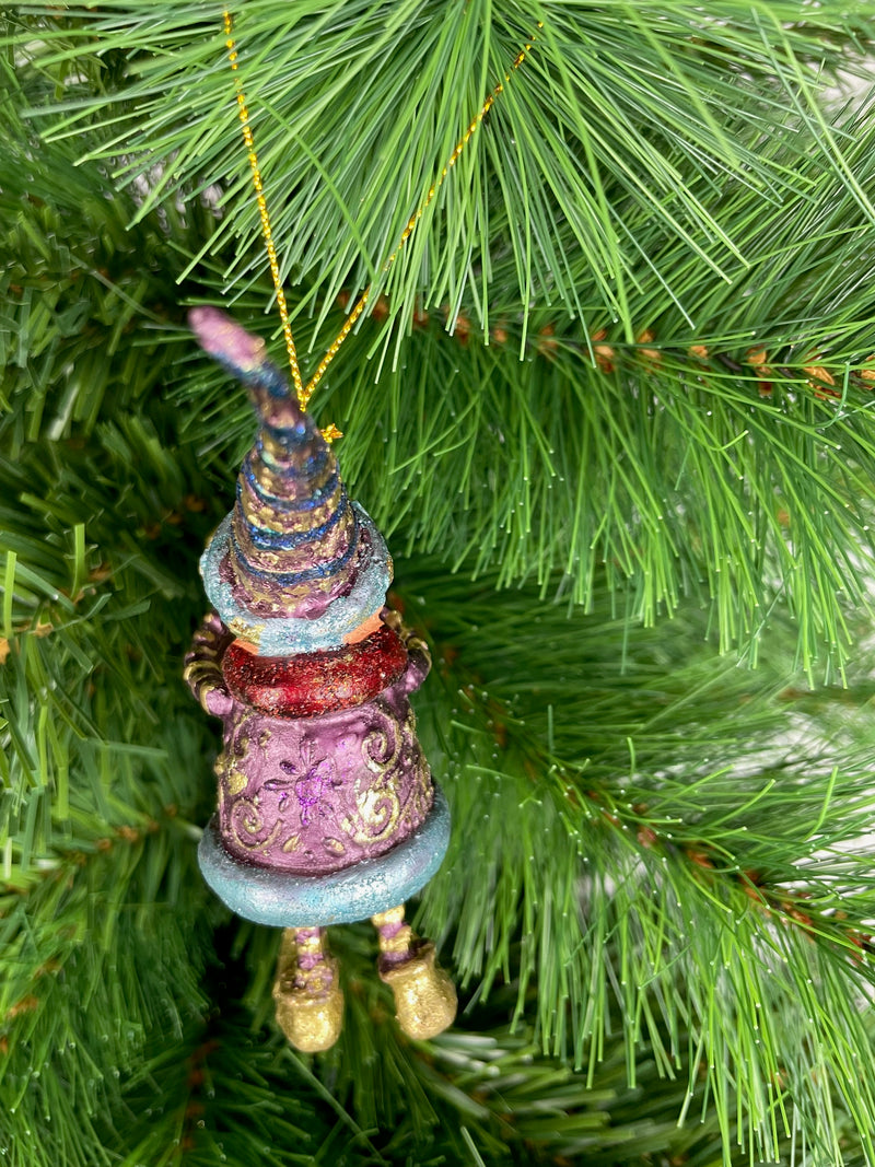 Kleiner Weihnachtsmann Elf Gabenträger Weihnachten Deko Hänger Christbaumschmuck 11,5 cm Lila-türkis-Gold mit Trompete