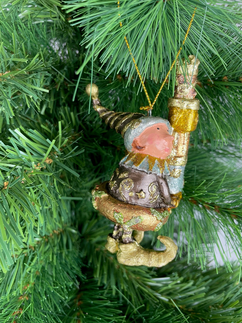 Kleiner Weihnachtsmann Elf Gabenträger Weihnachten Deko Anhänger Christbaumschmuck 11 cm schwarz-kupfer-gold mit Geschenken