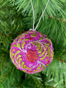 Christbaumschmuck Kugel mit  Ranken und Blüten  pink grün silber ø 6cm