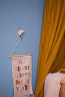 KLEIDERHAKEN ROBBE Garderobe Wandhaken massiv Landhaus Vintage handgeschnitzt und handbemalt Holz und Metall-Haken 11cm hoch