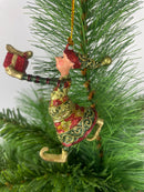 Kleiner Gabenträger Wichtel mit Geschenk mini Weihnachten Deko Hänger Christbaumschmuck 8 cm grün-rot-gold