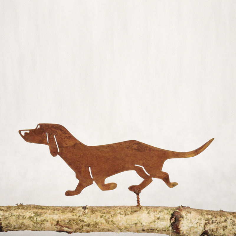 Gartendeko laufender Hund Dackel mit Dorn Schraube Baumtier Metall Rost Deko 20cm x 8,5 cm