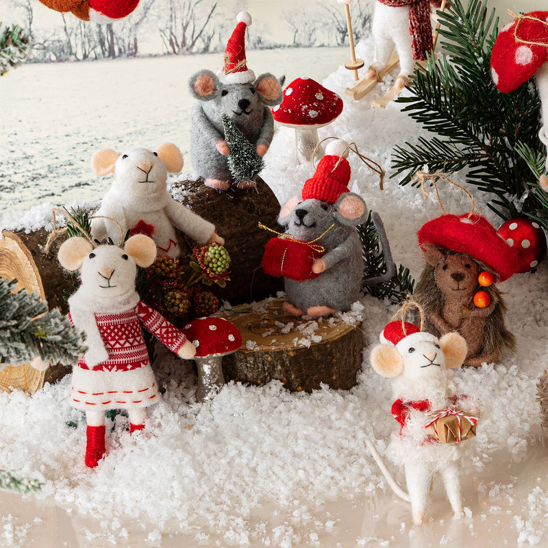 2 Stück Christbaumschmuck Deko Hänger Filz Maus mit rotem und weißem Pullover weiß rot in 2 Ausführungen sortiert weich B/H: 8cm/14cm leicht Weihnachten