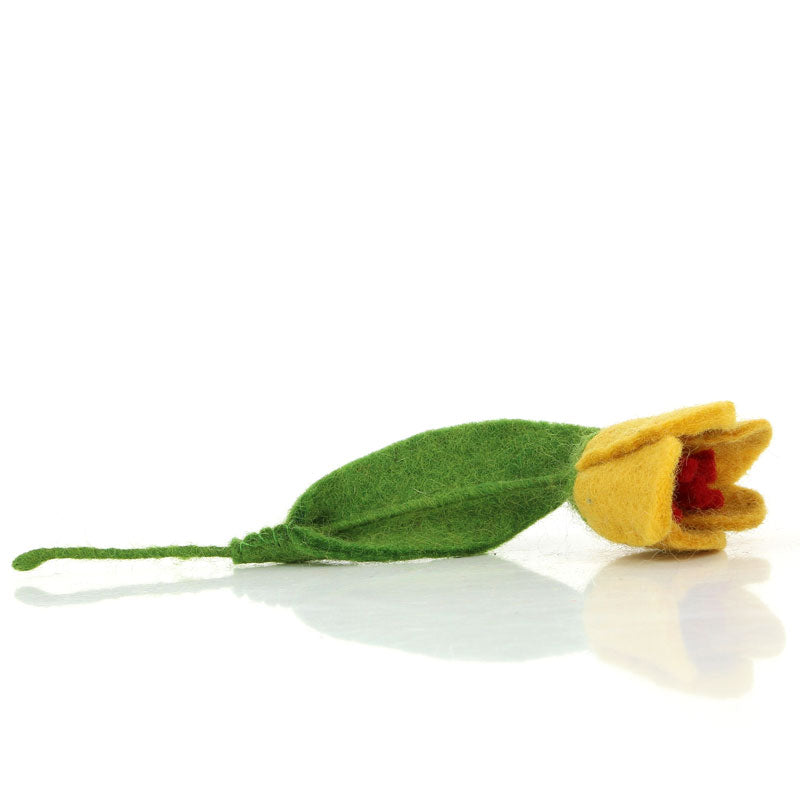 Blume Tulpe in drei Farben zur Auswahl aus Filz Ostern biegsam Fairtrade weich 23 cm hoch leicht und unzerbrechlich
