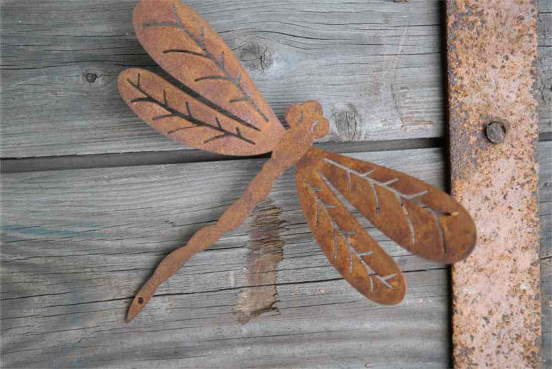 Gartendeko Libelle mit Dorn Schraube Insekt Baumtier Metall Rost Deko